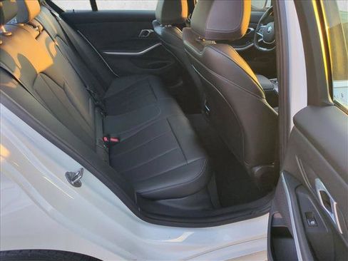 Used 2025 BMW 330i Sedan RWD image 21