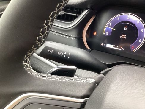 New 2025 Jeep Grand Cherokee L Laredo w/ Luxury Tech Group I image 36