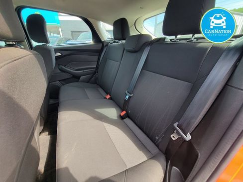 Used 2016 Ford Focus SE FWD image 9