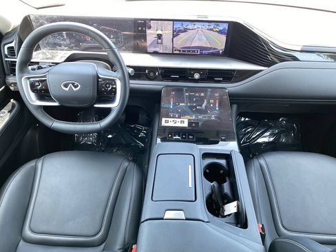 Certified 2026 INFINITI QX80 Pure w/ Cargo Package AWD/4WD image 18