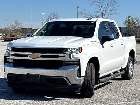 Used 2022 Chevrolet Silverado 1500 LT image 3