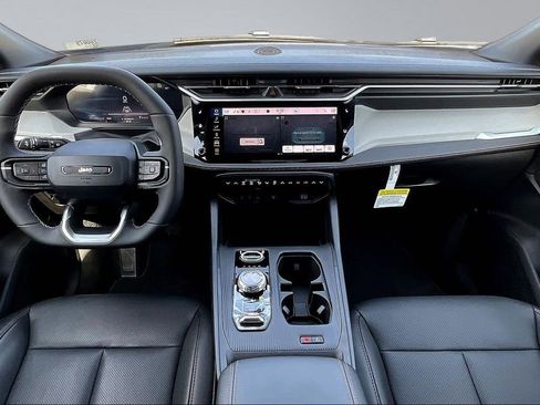 New 2026 Jeep Cherokee Limited image 9