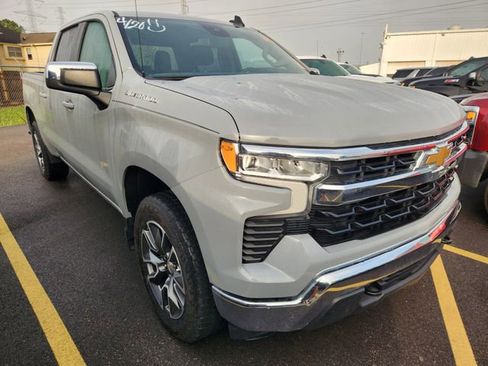 Used 2024 Chevrolet Silverado 1500 LT image 1