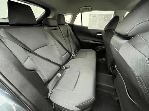 Used 2022 Toyota Venza LE AWD/4WD image 37