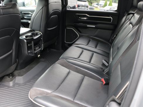 Used 2019 RAM 1500 Laramie AWD/4WD image 33