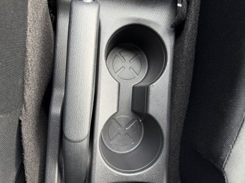 Used 2024 Nissan Kicks S image 21