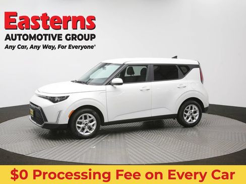 Used 2024 Kia Soul LX w/ Option Group 015 FWD image 55