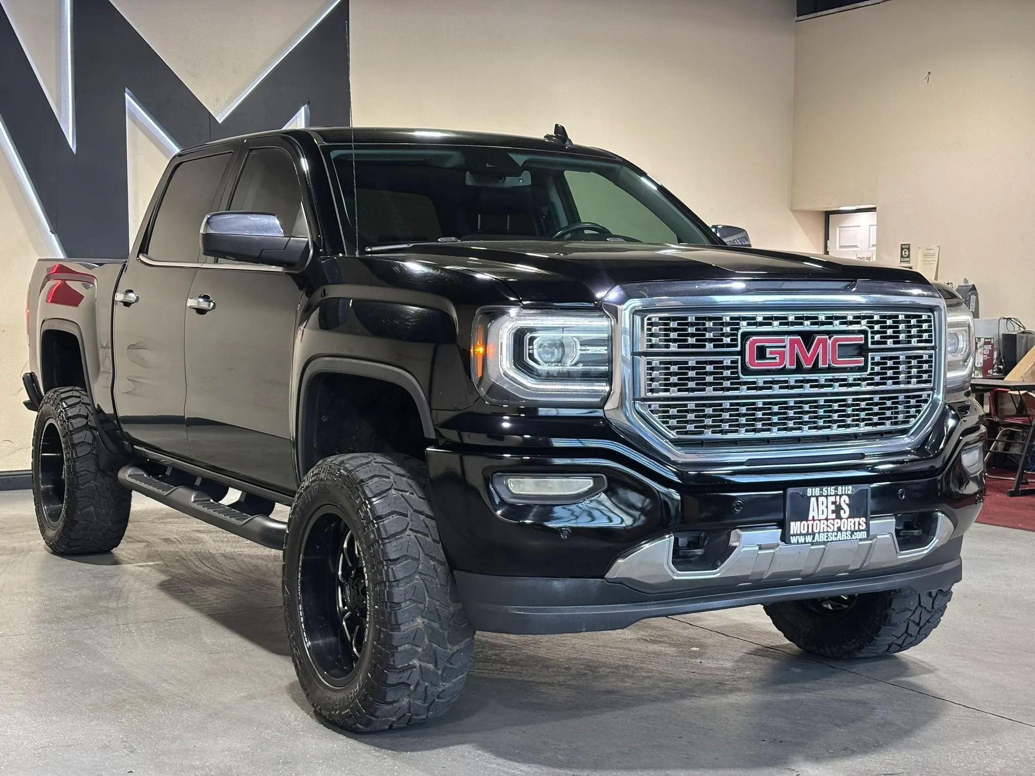 Used 2016 GMC Sierra 1500 Denali w/ Enhanced Driver Alert Package RWD image 2