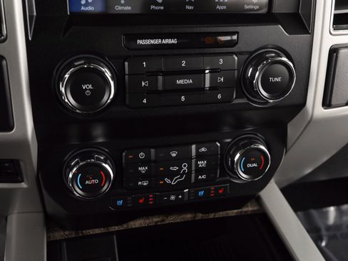 Used 2019 Ford F250 Lariat w/ Lariat Ultimate Package image 20