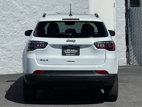 New 2025 Jeep Compass Latitude w/ Sun & Sound Group image 6