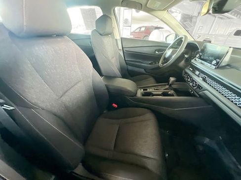 Used 2025 Honda Accord SE image 30