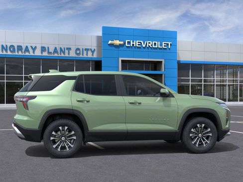 New 2026 Chevrolet Equinox LT w/ Safety and Technology Package image 5