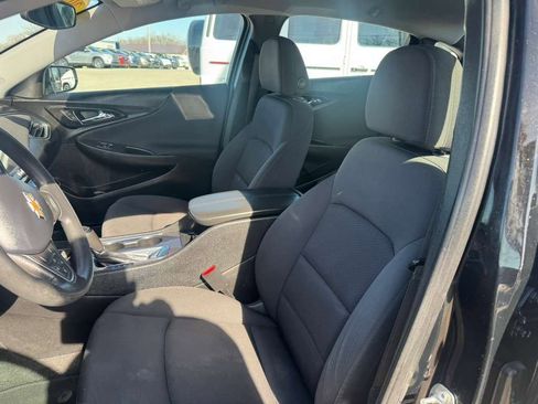 Used 2020 Chevrolet Malibu LT image 25