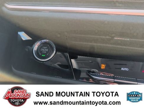Used 2024 Buick Envision Sport Touring AWD/4WD image 23