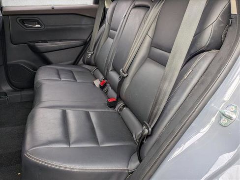 Used 2023 Nissan Rogue SL w/ SL Premium Package image 14