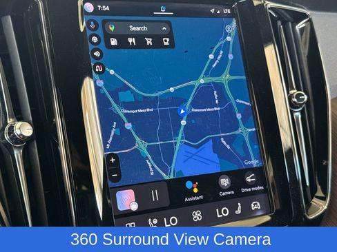 Certified 2023 Volvo XC60 B5 Plus w/ Climate Package image 18