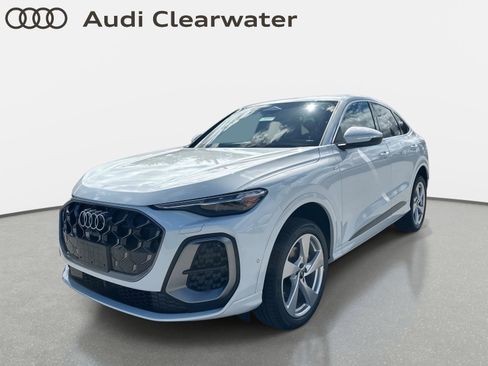 New 2025 Audi Q5 Prestige image 1