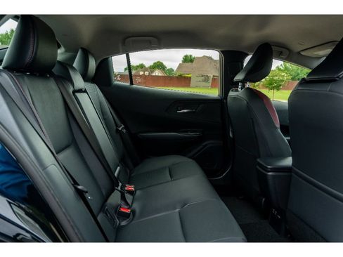 New 2026 Toyota Prius Plug-In Hybrid FWD image 18