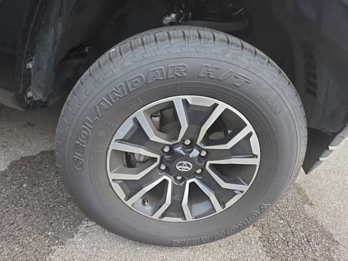 Used 2023 Toyota Tacoma TRD Sport AWD/4WD image 10