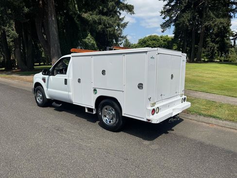 Used 2008 Ford F250 XLT RWD image 3