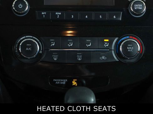 Used 2016 Nissan Rogue SV image 20