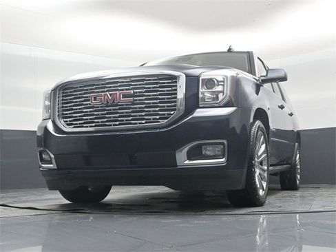 Used 2018 GMC Yukon XL Denali image 46