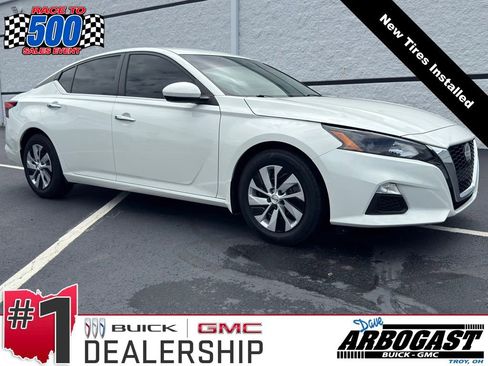 Used 2022 Nissan Altima 2.5 S FWD image 1