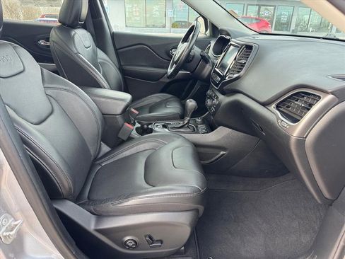 Used 2021 Jeep Cherokee Limited w/ Elite Package image 8