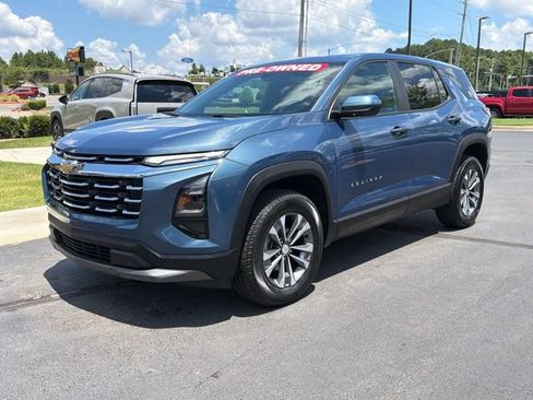 Used 2025 Chevrolet Equinox LT AWD/4WD image 4