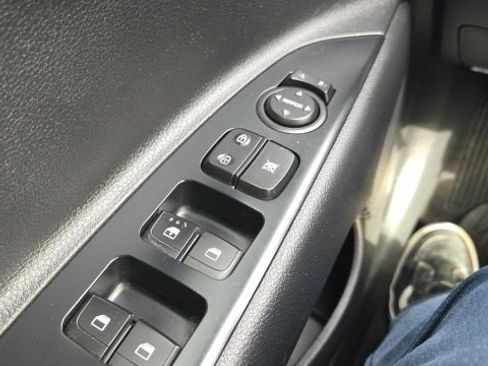 Used 2021 Kia Rio LX image 16