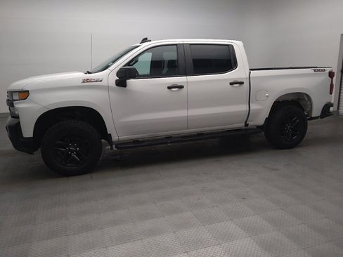 Used 2020 Chevrolet Silverado 1500 Custom Trail Boss w/ Custom Convenience Package AWD/4WD image 2