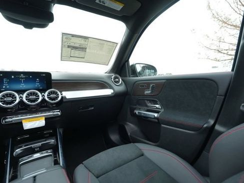 Certified 2026 Mercedes-Benz GLB 250 4MATIC image 22