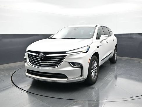 Used 2023 Buick Enclave Essence FWD image 4