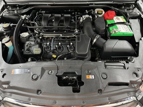 Used 2018 Ford Taurus SEL w/ Equipment Group 201A image 36