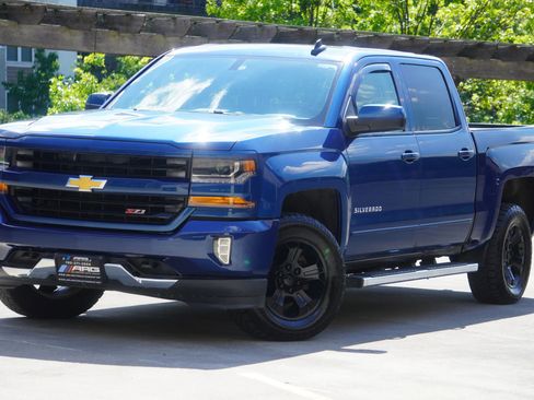 Used 2016 Chevrolet Silverado 1500 LT w/ All Star Edition image 4