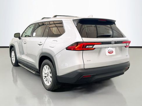 New 2026 Toyota Grand Highlander AWD image 6