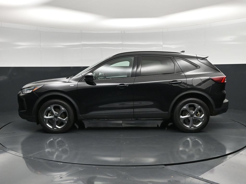 Used 2025 Ford Escape ST-Line Select AWD/4WD image 6