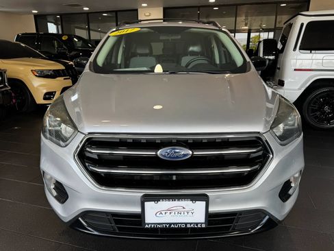 Used 2017 Ford Escape SE w/ Equipment Group 201A FWD image 6