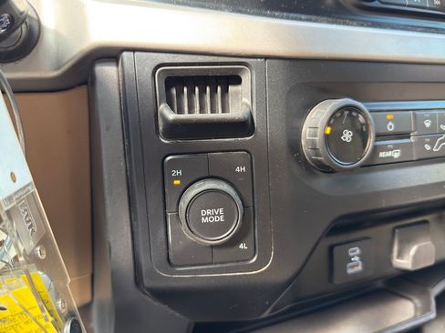 Used 2022 Ford F150 XLT AWD/4WD image 21