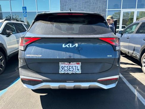 Used 2023 Kia Sportage EX w/ EX Premium Package AWD/4WD image 3