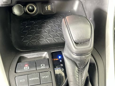 Used 2023 Toyota RAV4 XLE w/ Convenience Package image 21