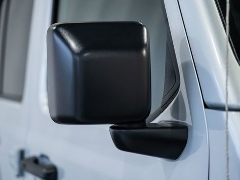 Used 2023 Jeep Wrangler Unlimited image 18