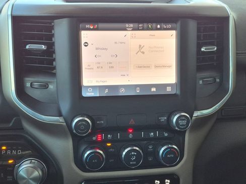 Used 2022 RAM 1500 Laramie AWD/4WD image 22