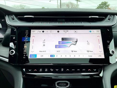 New 2026 Jeep Grand Cherokee Limited w/ Luxury Tech Group II AWD/4WD image 18