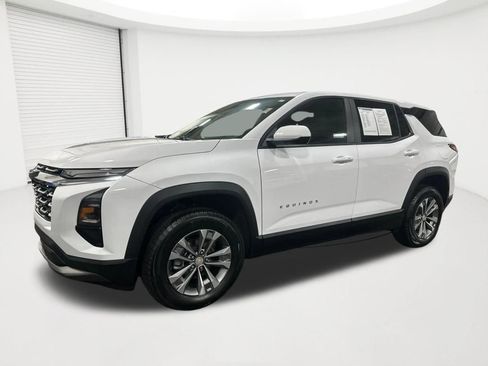 Certified 2025 Chevrolet Equinox LT AWD/4WD image 1