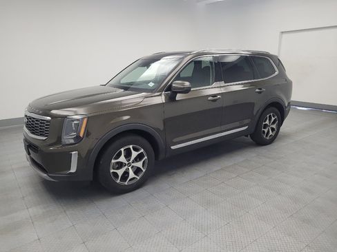 Used 2021 Kia Telluride EX image 2