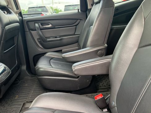 Used 2017 Chevrolet Traverse LT FWD image 28