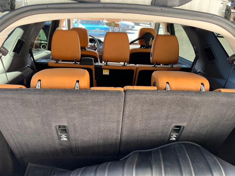 Used 2019 Land Rover Discovery HSE AWD/4WD image 22