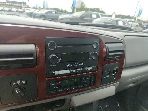 Used 2006 Ford F350 XLT AWD/4WD image 23