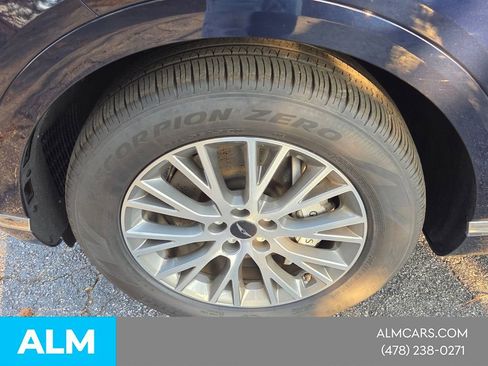 Used 2025 Genesis GV80 2.5T Standard AWD/4WD image 12